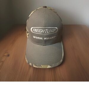 Freightliner Camouflage trucker Cap hat